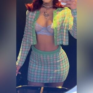 stylish Green and Pink Houndstooth Skirt Set